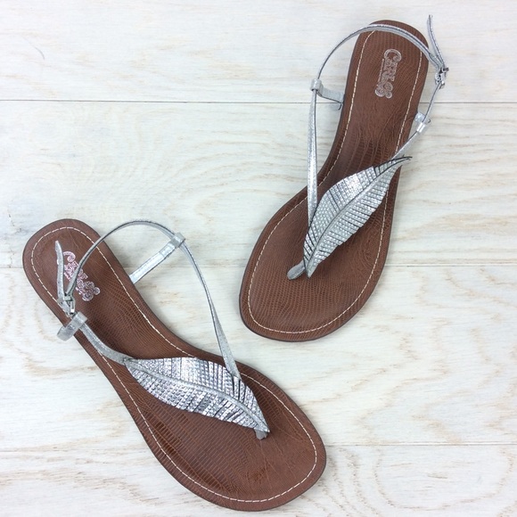 carlos santana feather sandals